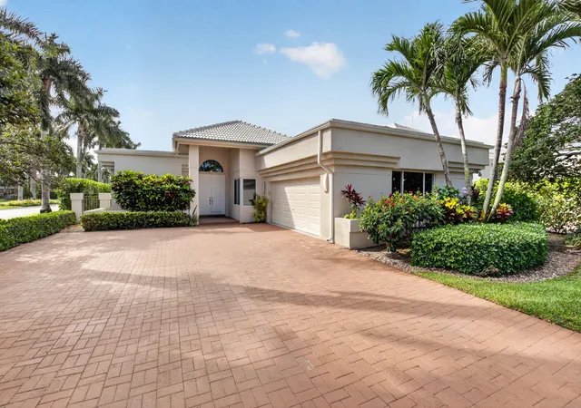 Photo 1 of Sale Pending at 17320 Loch Lomond Way, Boca Raton, FL 33496 | MLS# B26023491 | Listing updated on 2026-09-15