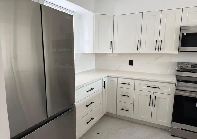 Photo 3 of Condo for sale at 112 Royal Park Dr #4b, Oakland Park, FL 33309 | MLS# B26024010 | Listing updated on 2026-09-28