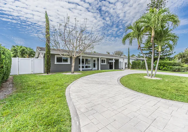 Photo 1 of Single family home for sale at 2770 Ne 53rd Street, Lighthouse Point, FL 33064 | MLS# B26024025 | Listing updated on 2026-09-14