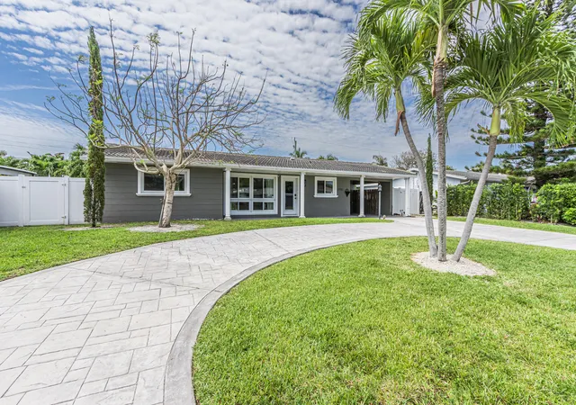 Photo 2 of Single family home for sale at 2770 Ne 53rd Street, Lighthouse Point, FL 33064 | MLS# B26024025 | Listing updated on 2026-09-14