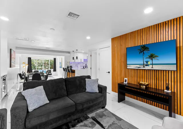 Photo 2 of Single family home for sale at 1010 Sw 32nd Street, Fort Lauderdale, FL 33315 | MLS# B26024112 | Listing updated on 2026-09-15
