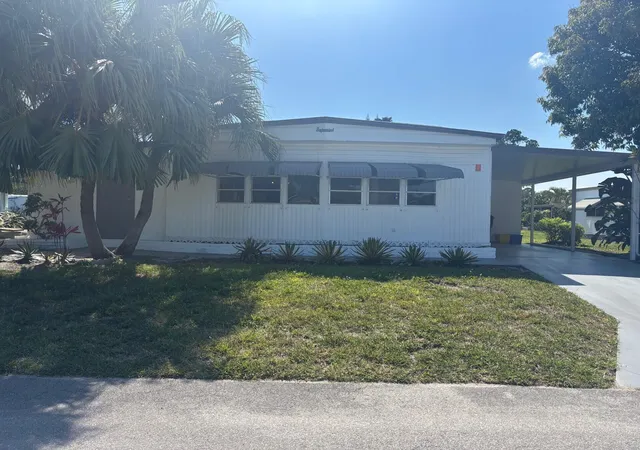 Photo 3 of Manufactured home for sale at 6445 Cypress Ln #377, Lake Worth, FL 33462 | MLS# B26024148 | Listing updated on 2026-09-15