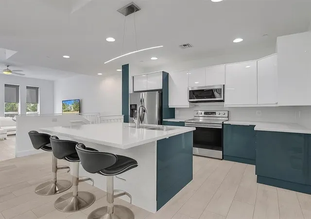 Photo 4 of Townhouse for sale at 703 SE 16th Court, Fort Lauderdale, FL 33316 | MLS# B26024571 | Listing updated on 2026-09-15