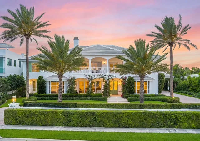Photo 1 of Mansion for sale at 6709 S Flagler Dr, West Palm Beach, FL 33405 | MLS# B26024902 | Listing updated on 2026-10-06