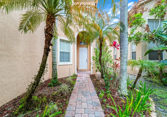 Photo 2 of Single family home for sale at 6004 Spring Lake Ter, Fort Pierce, FL 34951 | MLS# B26025397 | Listing updated on 2026-10-01