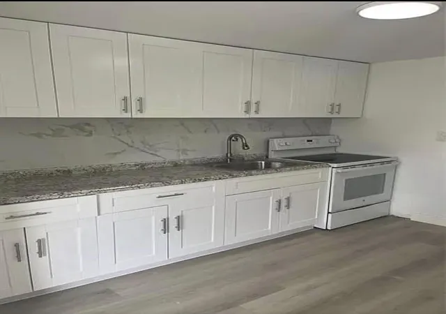 Photo 3 of Single family home for sale at 1664 SW 30th Avenue, Fort Lauderdale, FL 33312 | MLS# B26025498 | Listing updated on 2026-09-14