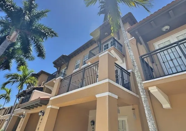 Photo 1 of Townhouse for sale at 474 Sw 147th Avenue, Pembroke Pines, FL 33027 | MLS# B26026318 | Listing updated on 2026-09-15
