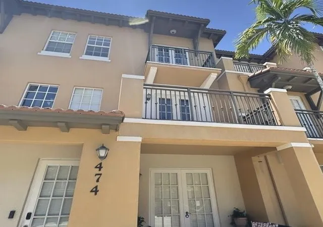 Photo 2 of Townhouse for sale at 474 Sw 147th Avenue, Pembroke Pines, FL 33027 | MLS# B26026318 | Listing updated on 2026-09-15