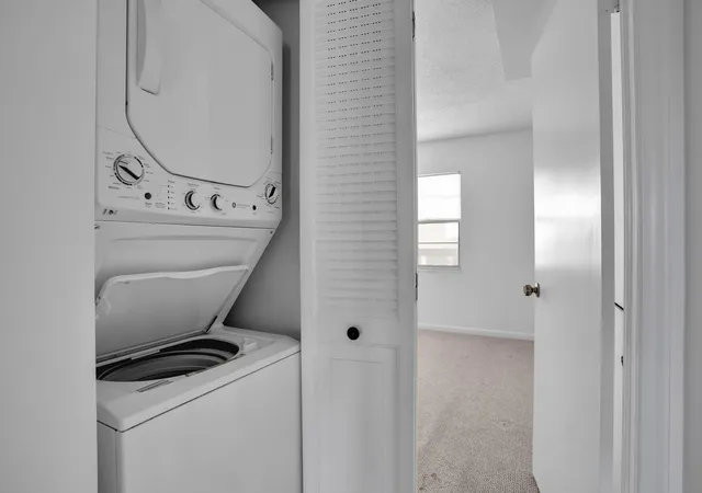 Listing Photo 4 - Condo for sale in building located at 3405 Bimini Ln, Coconut Creek, FL 33066 - Unit #M4