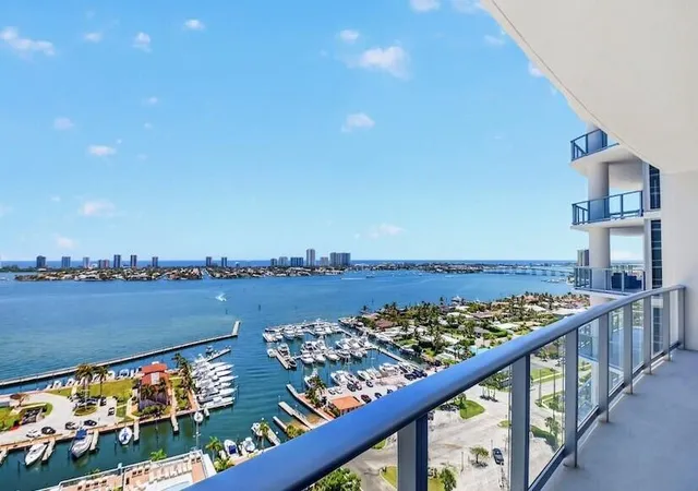 Photo 1 of Condo for sale at 220 Lake Shore Dr #1808, West Palm Beach, FL 33403 | MLS# B26026907 | Listing updated on 2026-09-13