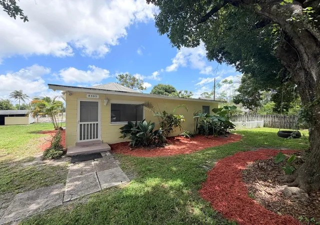 Photo 1 of Single family home for sale at 4905 Williams Rd, West Palm Beach, FL 33418 | MLS# B26026930 | Listing updated on 2026-09-16
