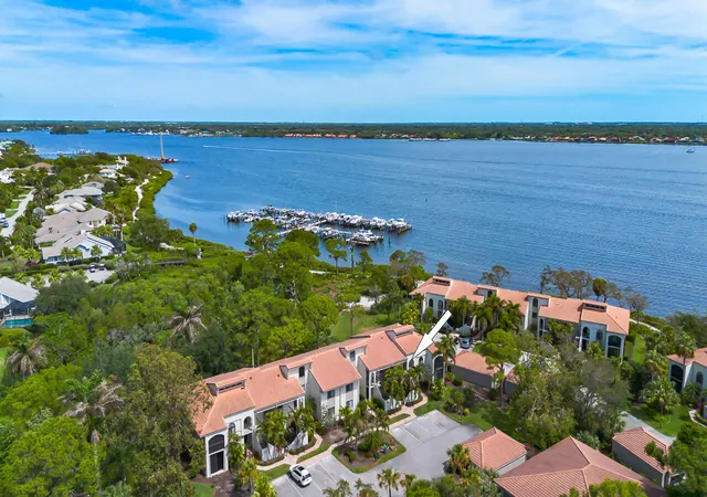 Photo 2 of Condo for sale at 2516 Nw Seagrass Dr #8b, Palm City, FL 34990 | MLS# B26027076 | Listing updated on 2026-09-14
