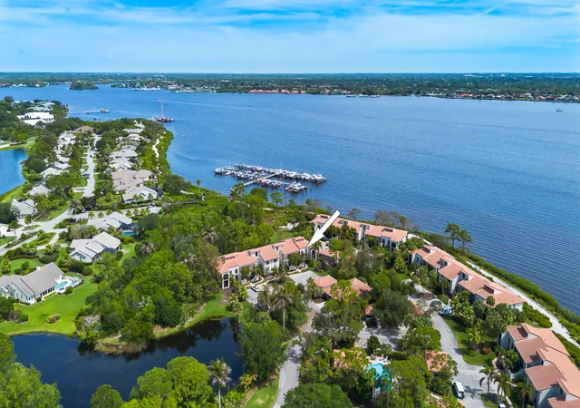 Photo 3 of Condo for sale at 2516 Nw Seagrass Dr #8b, Palm City, FL 34990 | MLS# B26027076 | Listing updated on 2026-09-14
