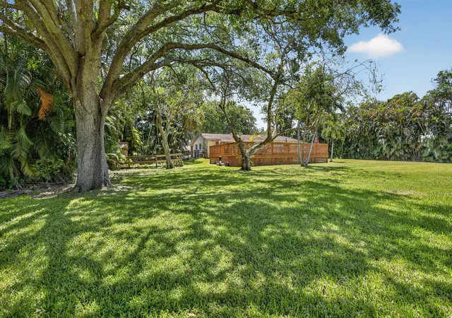 Photo 3 of Single family home for sale at 5491 Sw 188th Avenue, Southwest Ranches, FL 33332 | MLS# B26027277 | Listing updated on 2026-09-24