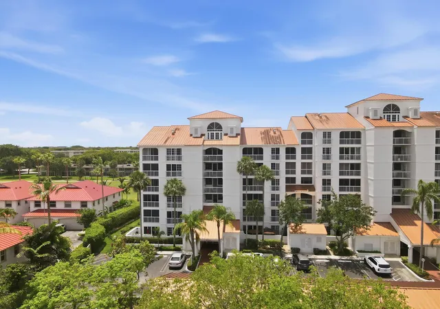 Photo 1 of Condo for sale at 4106 W Palm Aire Dr #62a, Pompano Beach, FL 33069 | MLS# B26027871 | Listing updated on 2026-10-07