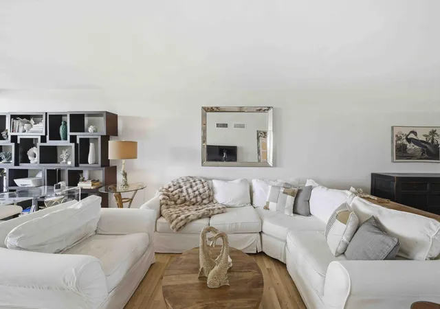 Photo 3 of Condo for sale at 333 Sunset Dr #404, Fort Lauderdale, FL 33301 | MLS# B26028074 | Listing updated on 2026-09-16