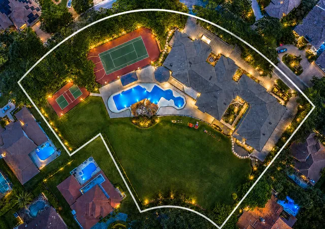 Photo 2 of Single family home for sale at 1800 Eagle Tr Blvd, Coral Springs, FL 33071 | MLS# B26028153 | Listing updated on 2026-09-16