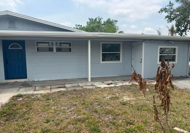 Photo 1 of Single family home for sale at 775 Sw 4th Place, Vero Beach, FL 32962 | MLS# B26028220 | Listing updated on 2026-09-30