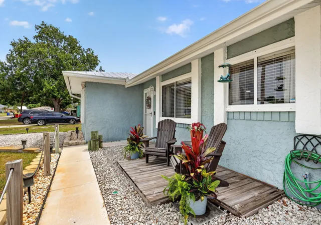 Photo 4 of Single family home for sale at 2026 7th Court SW, Vero Beach, FL 32962 | MLS# B26028750 | Listing updated on 2026-09-24
