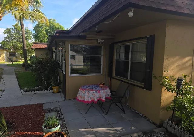Photo 4 of House for sale at 2002 SW Natura Blvd #B, Deerfield Beach, FL 33441 | MLS# B26029188 | Listing updated on 2026-09-24