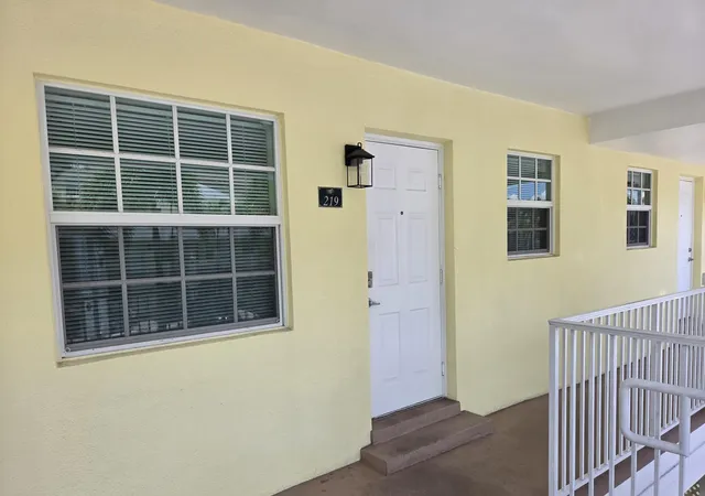 Photo 3 of Sale Pending at 2660 Ne 8th Avenue #Unit 219, Wilton Manors, FL 33334 | MLS# B26029382 | Listing updated on 2026-09-13