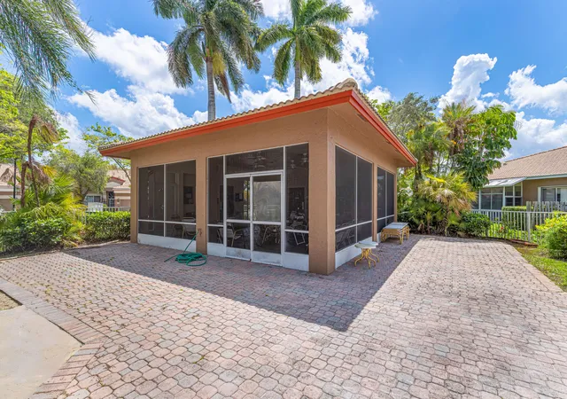 Photo 2 of Single family home for sale at 10168 Lombardy Dr, Tamarac, FL 33321 | MLS# B26029576 | Listing updated on 2026-09-13