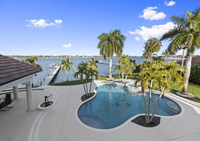 Photo 3 of Sale Pending at 1735 Se St Lucie Blvd, Stuart, FL 34996 | MLS# B26029922 | Listing updated on 2026-09-15