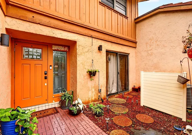 Photo 3 of Townhouse for sale at 5316 Stonybrook Ln, Boynton Beach, FL 33437 | MLS# B26029964 | Listing updated on 2026-09-15