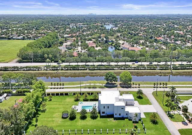Photo 3 of Single family home for sale at 11201 SW 3rd Street, Plantation, FL 33325 | MLS# B26030259 | Listing updated on 2026-09-15