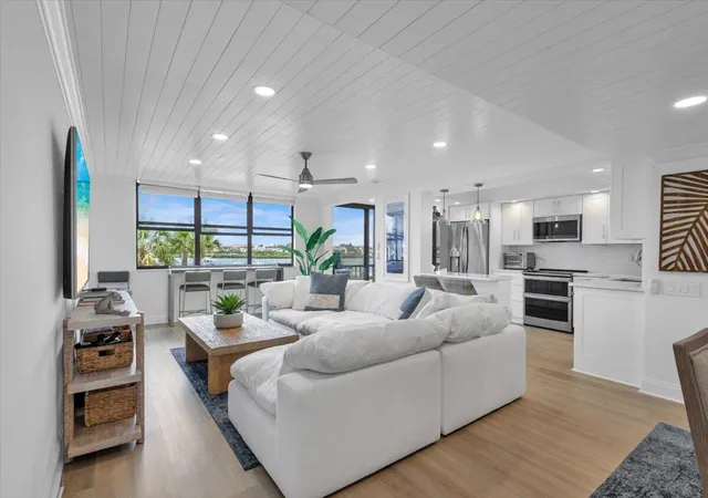 Photo 1 of Sale Pending at 1648 Jupiter Cvs Dr #210, Jupiter, FL 33469 | MLS# B26030356 | Listing updated on 2026-09-14