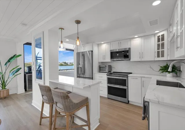 Photo 2 of Sale Pending at 1648 Jupiter Cvs Dr #210, Jupiter, FL 33469 | MLS# B26030356 | Listing updated on 2026-09-14