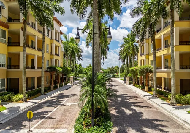 Photo 3 of Condo for sale at 16102 Emerald Ests Dr #128, Weston, FL 33331 | MLS# B26030880 | Listing updated on 2026-10-02