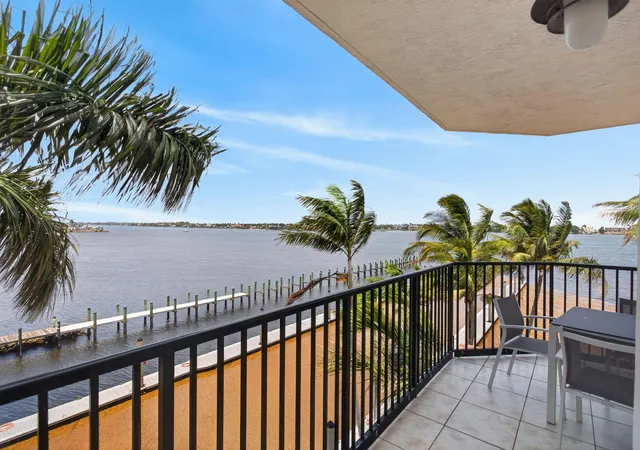 Photo 3 of Condo for sale at 2700 N Federal Hwy #409, Boynton Beach, FL 33435 | MLS# B26030888 | Listing updated on 2026-09-15
