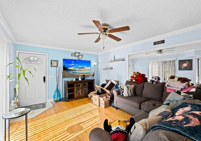 Photo 3 of Townhouse for sale at 6139 Seven Springs Blvd, Lake Worth, FL 33463 | MLS# B26031201 | Listing updated on 2026-09-14