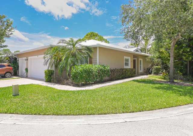 Photo 2 of Single family home for sale at 649 Ne Bent Paddle Ln, Port Saint Lucie, FL 34983 | MLS# B26031307 | Listing updated on 2026-09-15