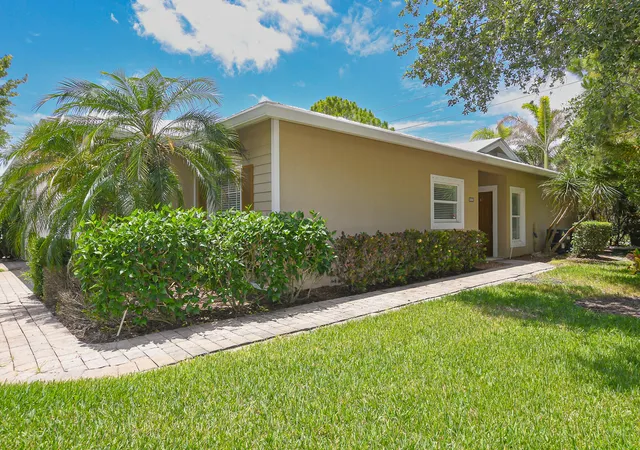 Photo 3 of Single family home for sale at 649 Ne Bent Paddle Ln, Port Saint Lucie, FL 34983 | MLS# B26031307 | Listing updated on 2026-09-15