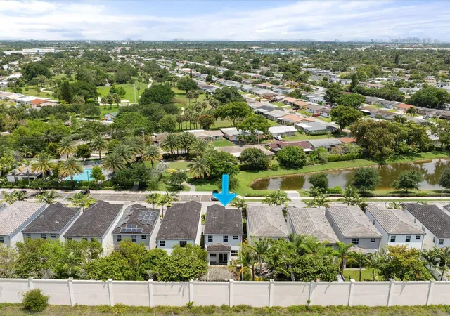 Photo 3 of Single family home for sale at 4441 NW 48th Terrace, Tamarac, FL 33319 | MLS# B26031364 | Listing updated on 2026-09-30