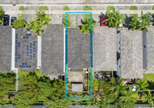Photo 4 of Single family home for sale at 4441 NW 48th Terrace, Tamarac, FL 33319 | MLS# B26031364 | Listing updated on 2026-09-30