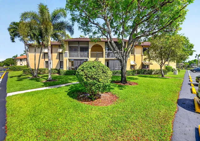 Photo 1 of Condo for sale at 207 Pine Hov Cir #D2, Greenacres, FL 33463 | MLS# B26031570 | Listing updated on 2026-09-14