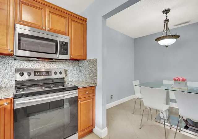 Photo 3 of Condo for sale at 5272 Bosque Ln #31, West Palm Beach, FL 33415 | MLS# B26031611 | Listing updated on 2026-09-16