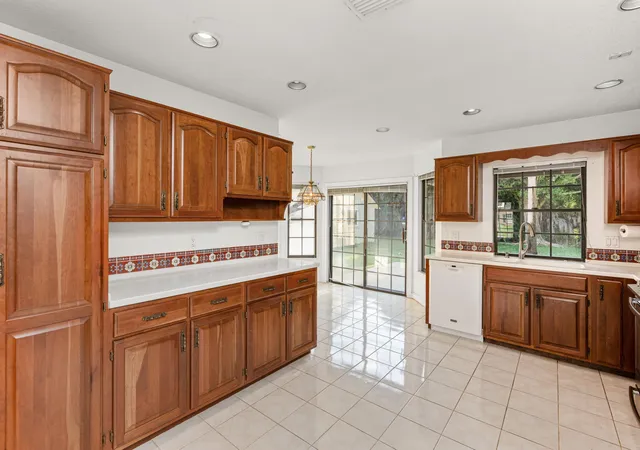 Photo 4 of Single family home for sale at 3693 Valley Park Way, Lake Worth, FL 33467 | MLS# B26031710 | Listing updated on 2026-09-16