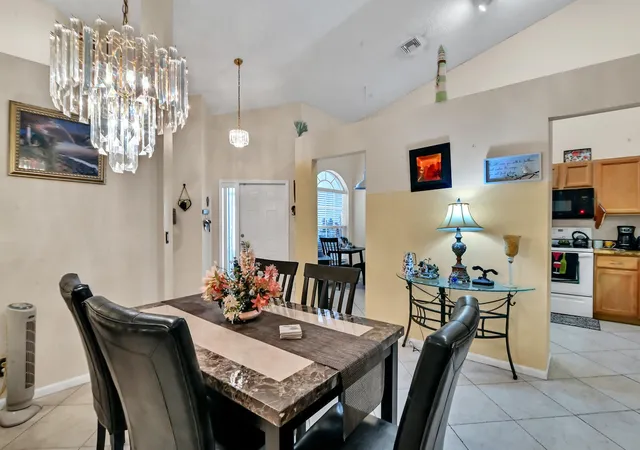 Photo 2 of Single family home for sale at 8072 Key W Ln, Boynton Beach, FL 33472 | MLS# B26032079 | Listing updated on 2026-09-23