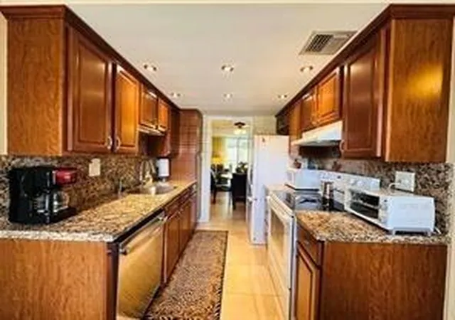 Photo 3 of Condo for sale at 3099 Nw 48th Avenue #253, Lauderdale Lakes, FL 33313 | MLS# B26032082 | Listing updated on 2026-09-16