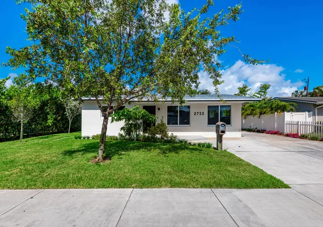 Photo 1 of Single family home for sale at 2733 Ne 6th Avenue, Wilton Manors, FL 33334 | MLS# B26032086 | Listing updated on 2026-10-06