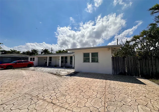 Photo 3 of Multi family home for sale at 5411 Ne 22nd Terrace, Fort Lauderdale, FL 33308 | MLS# B26031739 | Listing updated on 2026-09-16