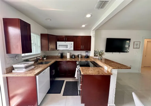 Photo 4 of House for sale at 5411 NE 22nd Terrace, Fort Lauderdale, FL 33308 | MLS# B26031739 | Listing updated on 2026-09-16
