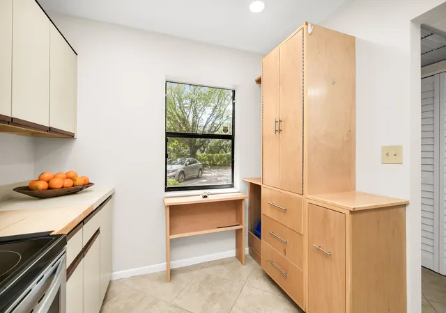 Photo 3 of Condo for sale at 3077 Carambola Cir S, Coconut Creek, FL 33066 | MLS# B26032321 | Listing updated on 2026-09-15