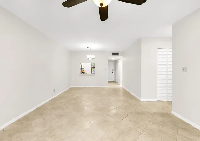 Photo 4 of Condo for sale at 3077 Carambola Cir S, Coconut Creek, FL 33066 | MLS# B26032321 | Listing updated on 2026-09-15