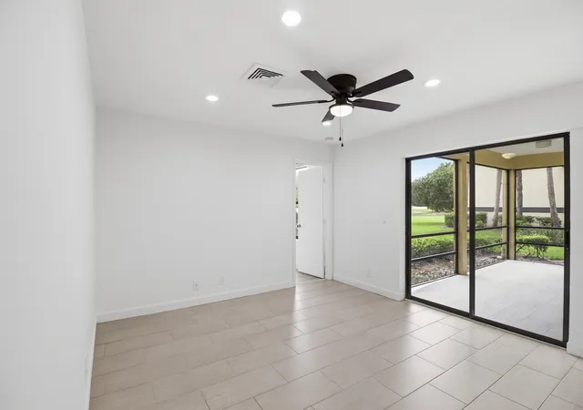 Listing Photo 4 - Condo for sale in building located at 3961 Sw Greenwood Wy, Palm City, FL 34990 - Unit #B