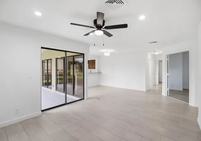 Listing Photo 5 - Condo for sale in building located at 3961 Sw Greenwood Wy, Palm City, FL 34990 - Unit #B